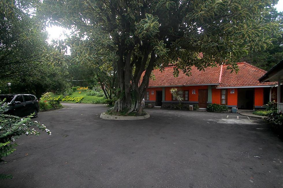Hotel Villa Rawa Pening Pratama By Aparian Bandungan Exterior foto